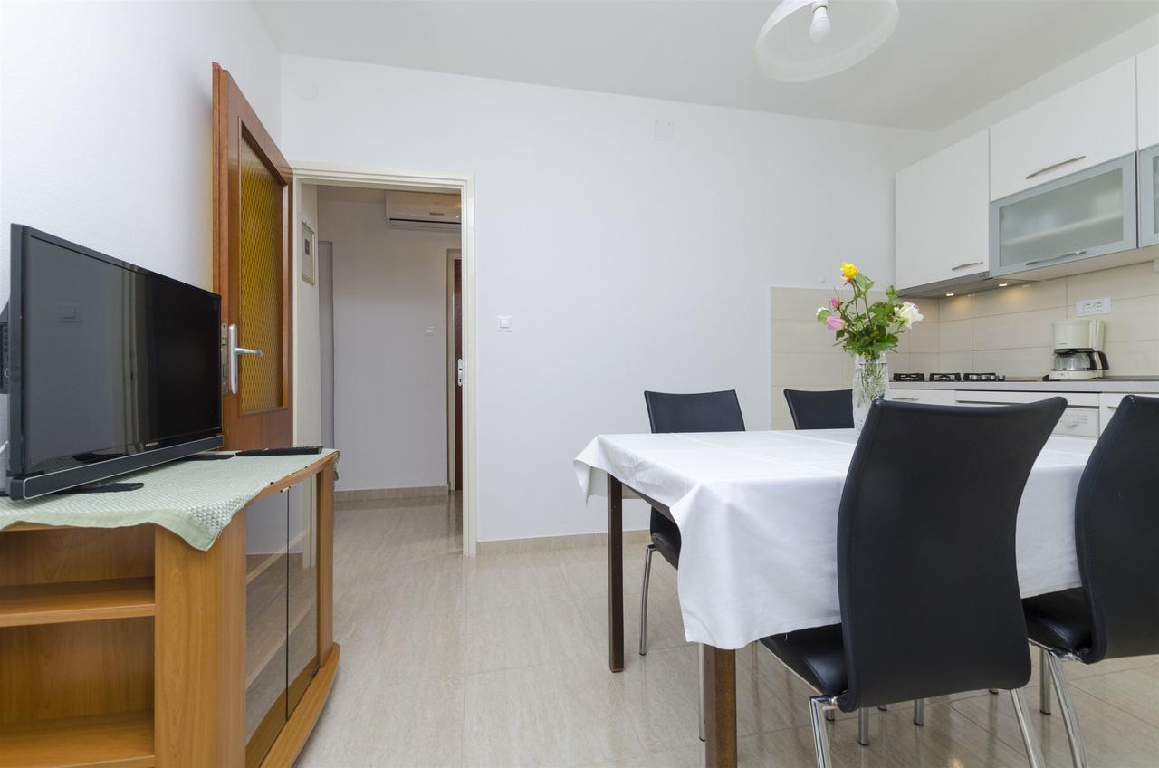Apartments Karmela พรีมอชเตน ภายนอก รูปภาพ
