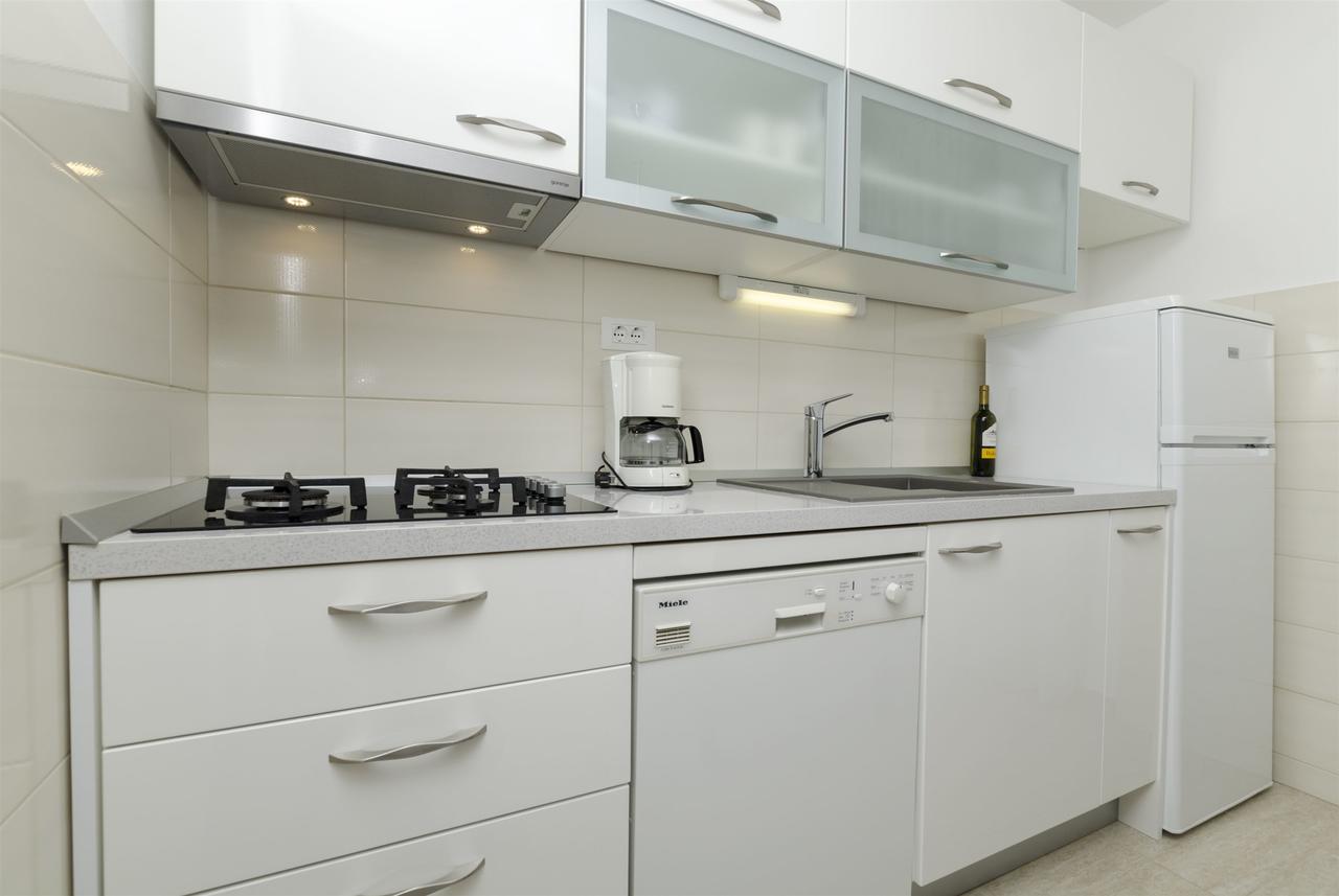 Apartments Karmela พรีมอชเตน ภายนอก รูปภาพ