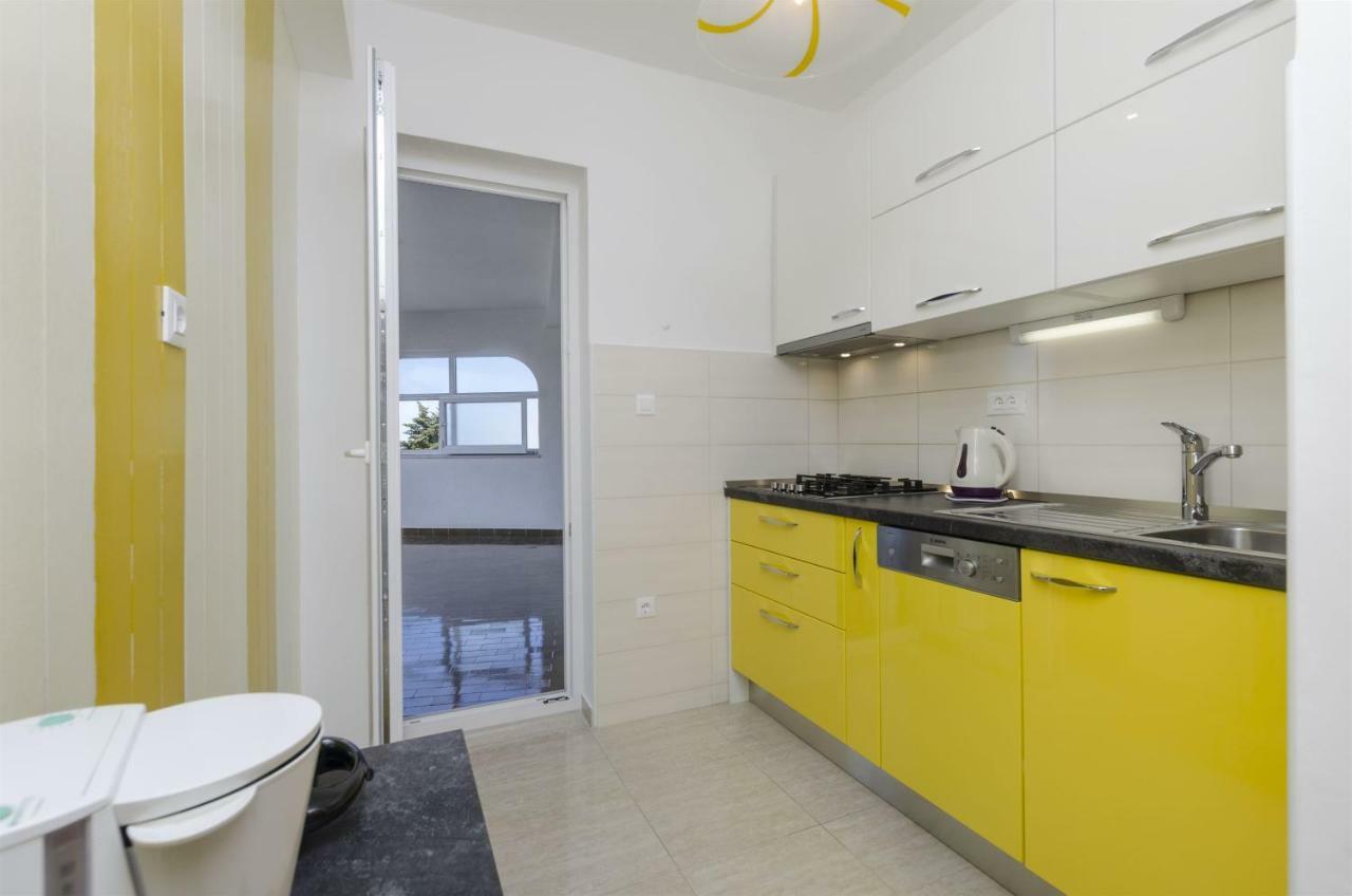 Apartments Karmela พรีมอชเตน ภายนอก รูปภาพ